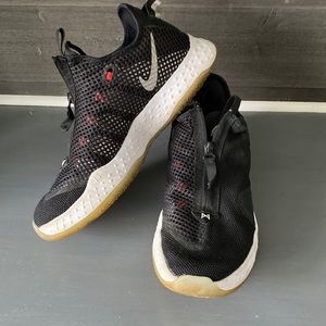 Men’s black Nike PG 4